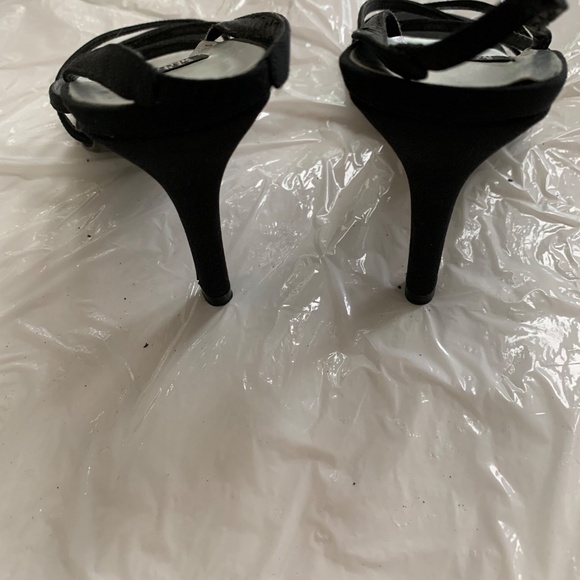 Stuart Weitzman 4inch strappy stilettos - Picture 6 of 7